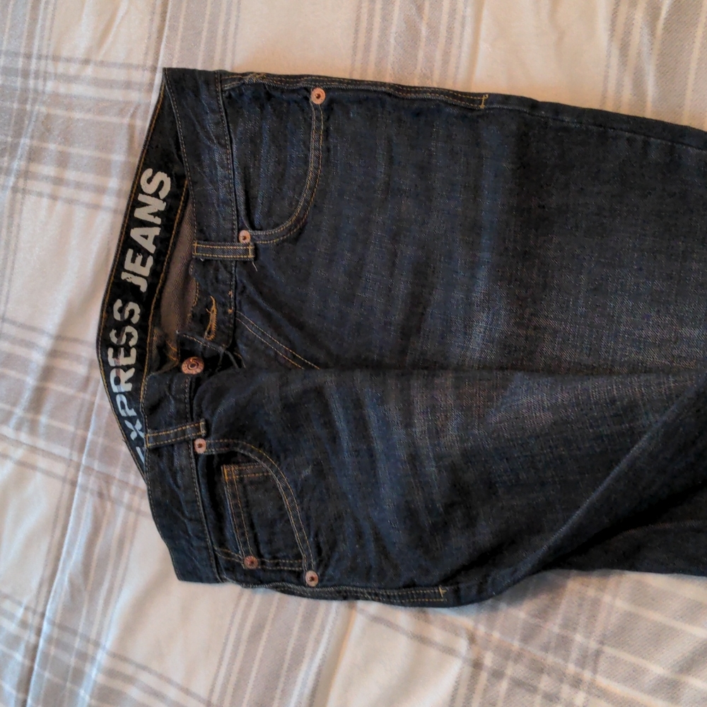 Express Jeans - Picture 2 of 4